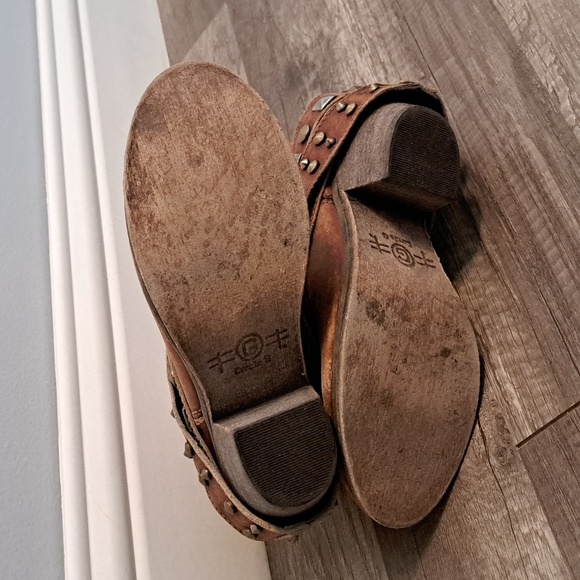 Circle G distressed leather bootie - Picture 8 of 11